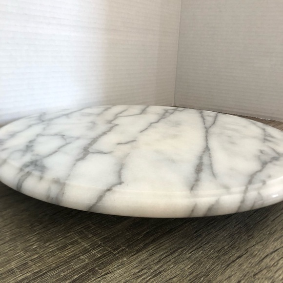 Gorgeous Marble Lazy Susan - Picture 6 of 15